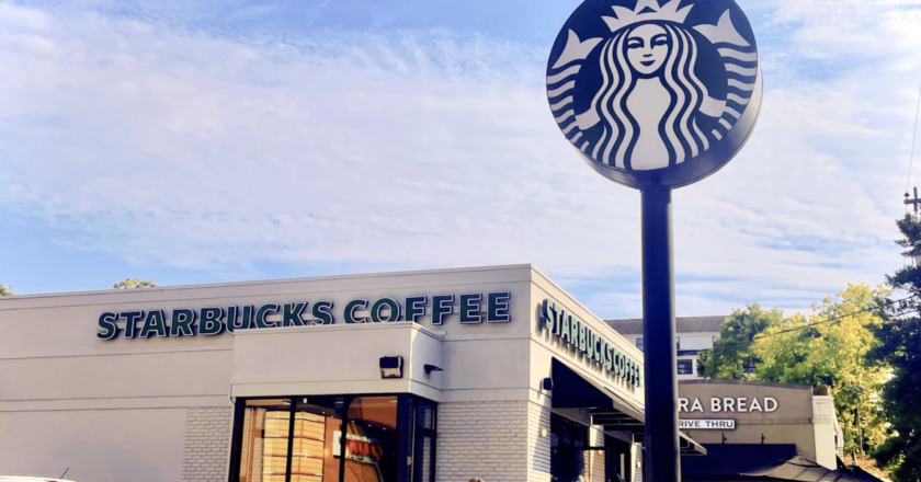 Starbucks’s ambitious plan in China: reflecting and expanding a business class reading